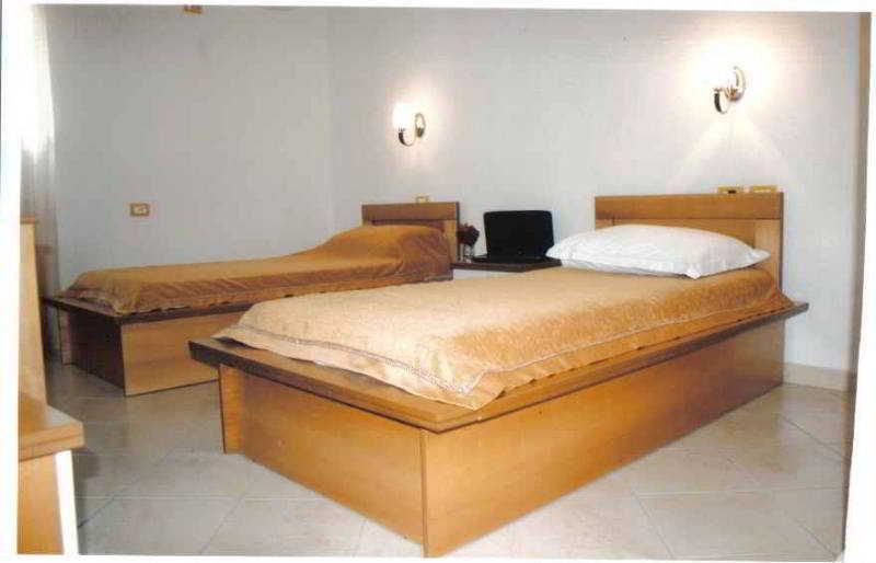 Hotel Alpine Vlorë Exterior foto