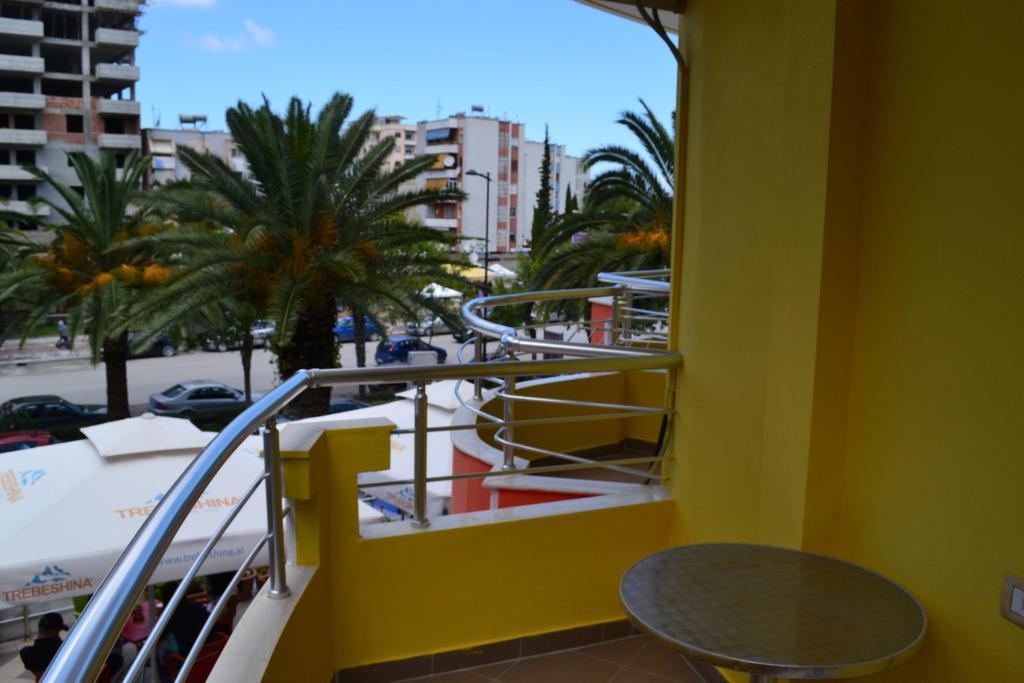 Hotel Alpine Vlorë Habitación foto