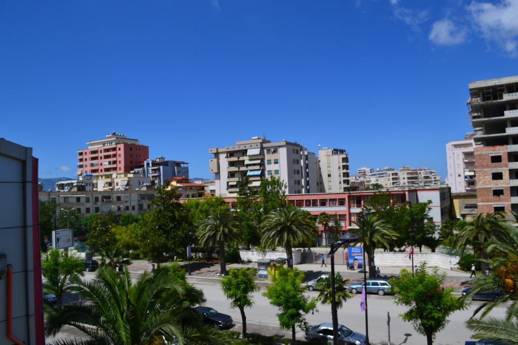 Hotel Alpine Vlorë Habitación foto